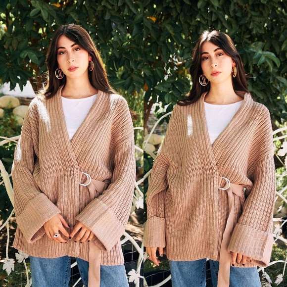 🚨24 HOUR SALE🚨*1 LEFT* Ring My Bell Cardigan - Picture 2 of 5